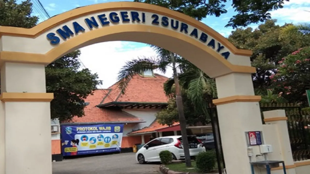 SMAN 2 Surabaya: Sekolah Negeri Berprestasi dengan Tradisi Unggul
