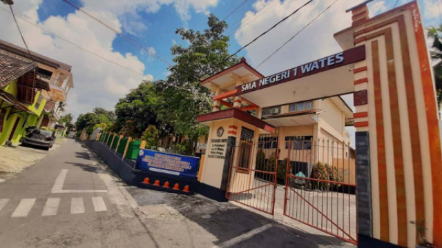 SMA Negeri 1 Wates: Sekolah Negeri Berprestasi