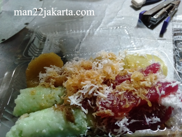 Berburu Kue Putu Tradisional